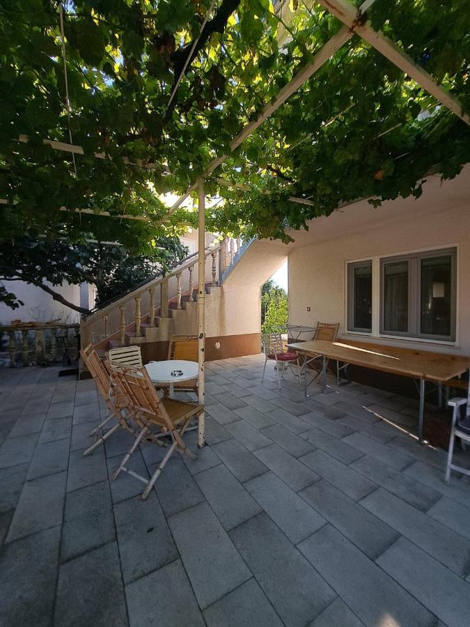 Holiday Room Macukin Brela Exterior photo