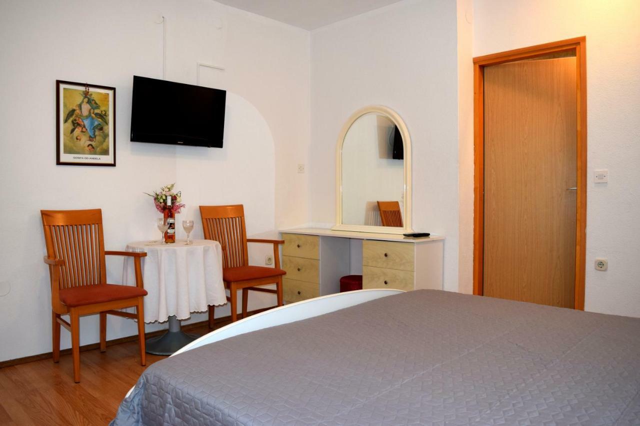 Holiday Room Macukin Brela Exterior photo
